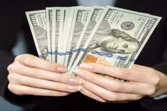 O que está acontecendo com o dólar hoje